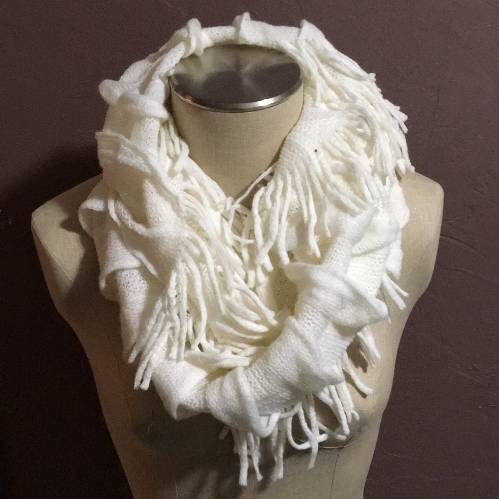 Women’s infinity scarf